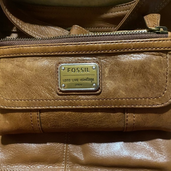 EUC Fossil Vintage Crossbody & Wallet Set - Picture 11 of 16